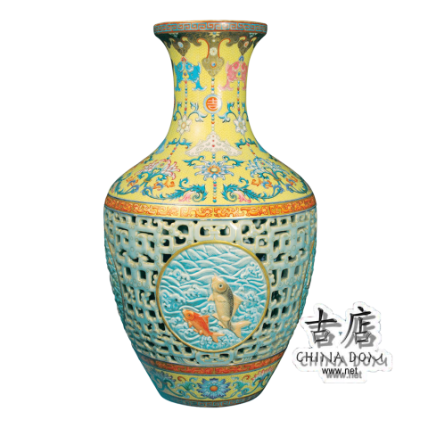 Китайская ваза с изображением цветов и рыбок